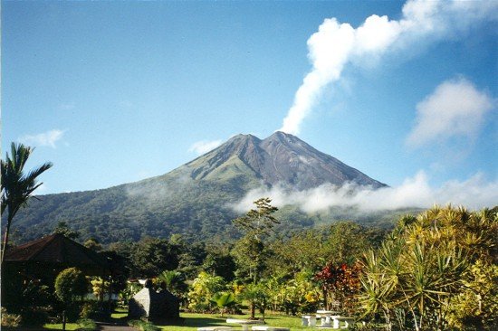 Arenal Volcano National Park, Costa Rica (Photo by Sheenah @ Deviantart)