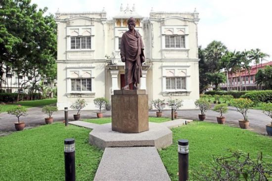 Swami Vivekananda's bronze statue stands in front of the Vivekananda Ashram in Jalan Tun Sambanthan (Photo from The Star)