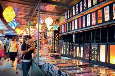 The Batu Ferringhi night market in George Town, Penang (Photo from TimeOut)