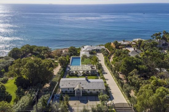 The $57.5 million home in Malibu, California (Photo from Bloomberg/REX)